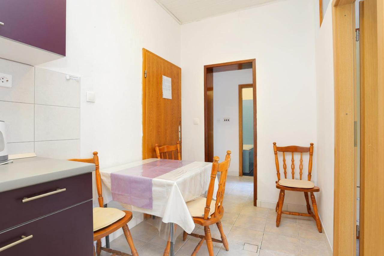 Apartments By The Sea Zivogosce - Blato, Makarska - 1057 Blato  Exterior foto
