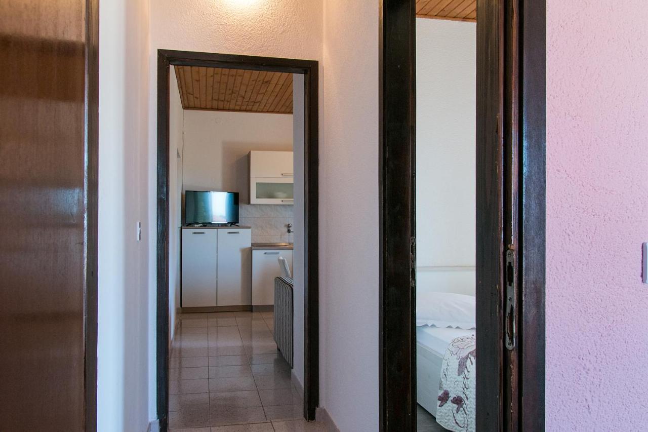Apartments By The Sea Zivogosce - Blato, Makarska - 1057 Blato  Exterior foto