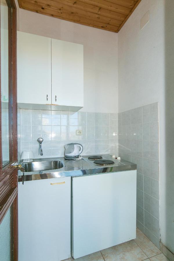 Apartments By The Sea Zivogosce - Blato, Makarska - 1057 Blato  Exterior foto