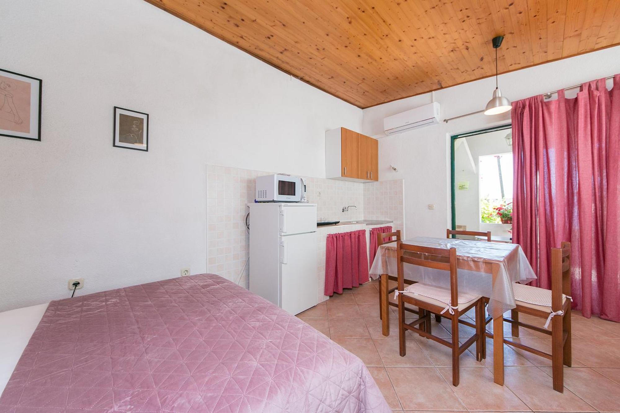 Apartments By The Sea Zivogosce - Blato, Makarska - 1057 Blato  Zimmer foto