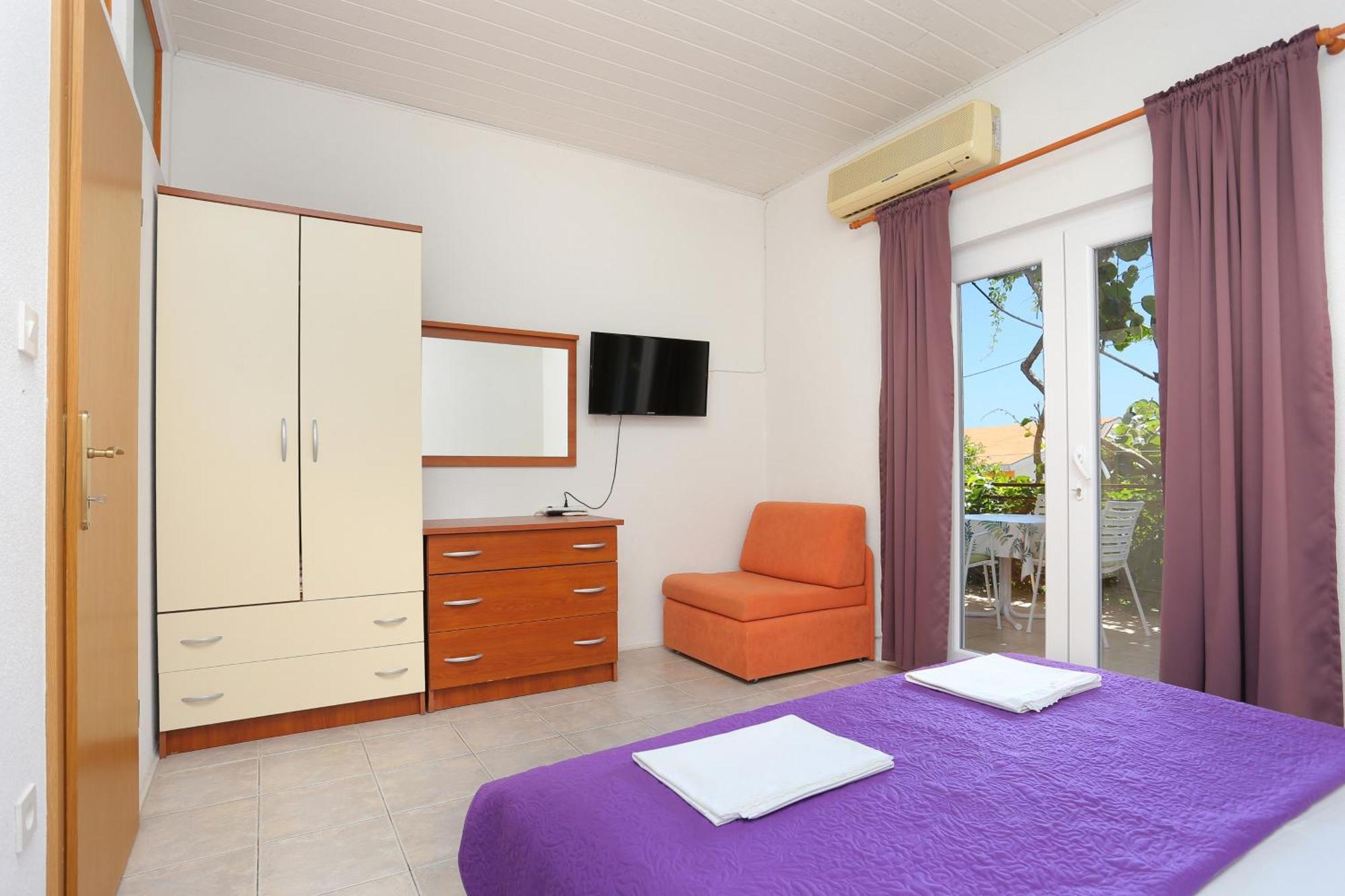 Apartments By The Sea Zivogosce - Blato, Makarska - 1057 Blato  Zimmer foto